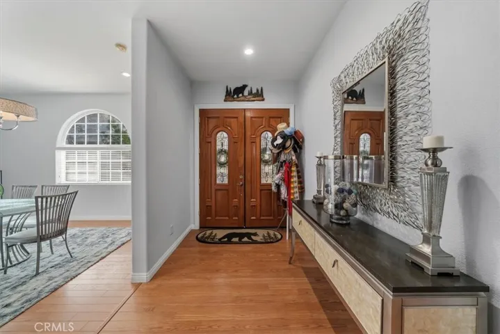 27312 Little Bear, Lake Arrowhead, California 92317