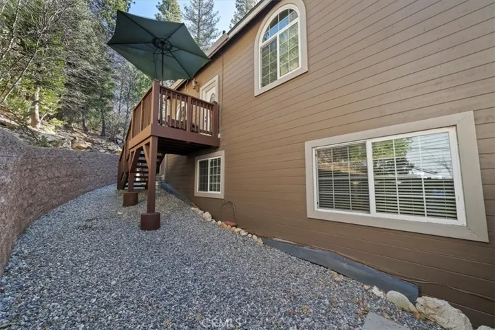 27312 Little Bear, Lake Arrowhead, California 92317