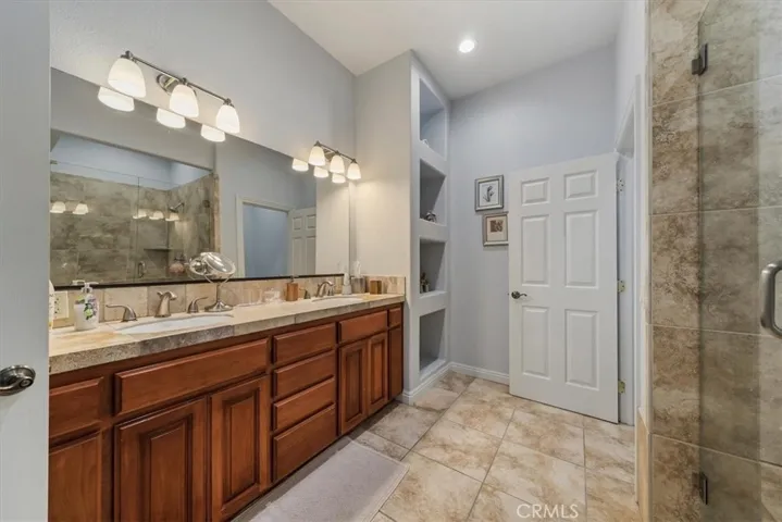 27312 Little Bear, Lake Arrowhead, California 92317