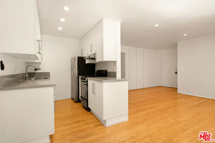 2311 4th Street 114, Santa Monica, California 90405