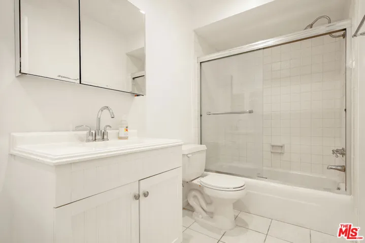 2311 4th Street 114, Santa Monica, California 90405