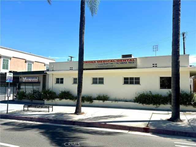817 Main vacant
