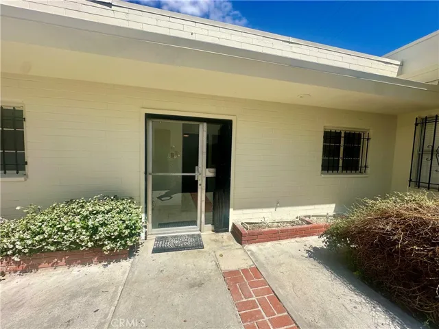 Suite C entry Dental office