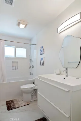24136 Kittridge, West Hills, California 91307