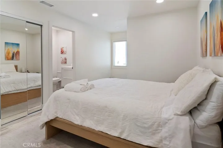 24136 Kittridge, West Hills, California 91307