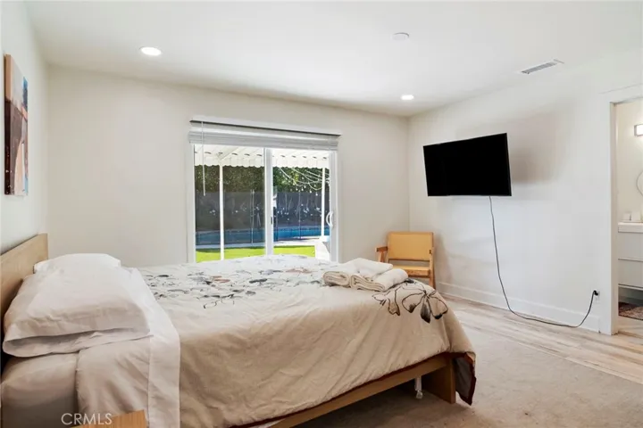 24136 Kittridge, West Hills, California 91307
