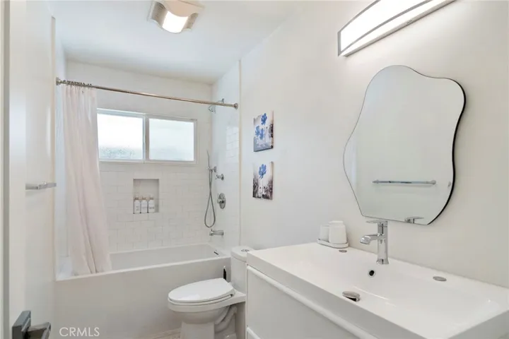 24136 Kittridge, West Hills, California 91307