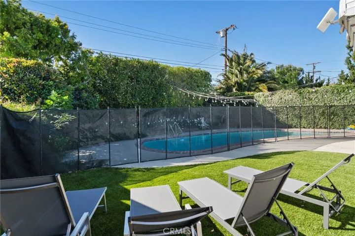 24136 Kittridge, West Hills, California 91307