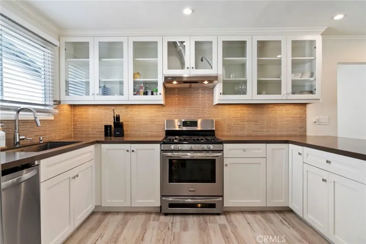 24136 Kittridge, West Hills, California 91307