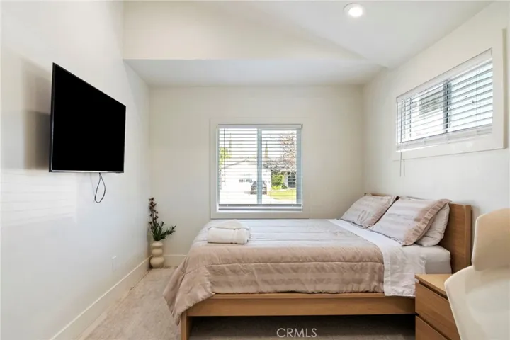 24136 Kittridge, West Hills, California 91307