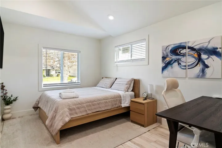 24136 Kittridge, West Hills, California 91307