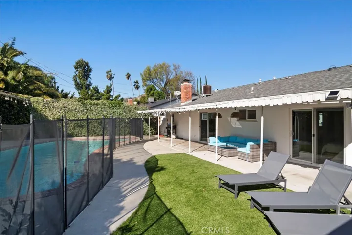 24136 Kittridge, West Hills, California 91307