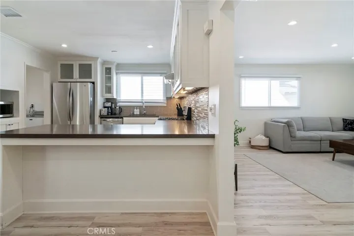 24136 Kittridge, West Hills, California 91307