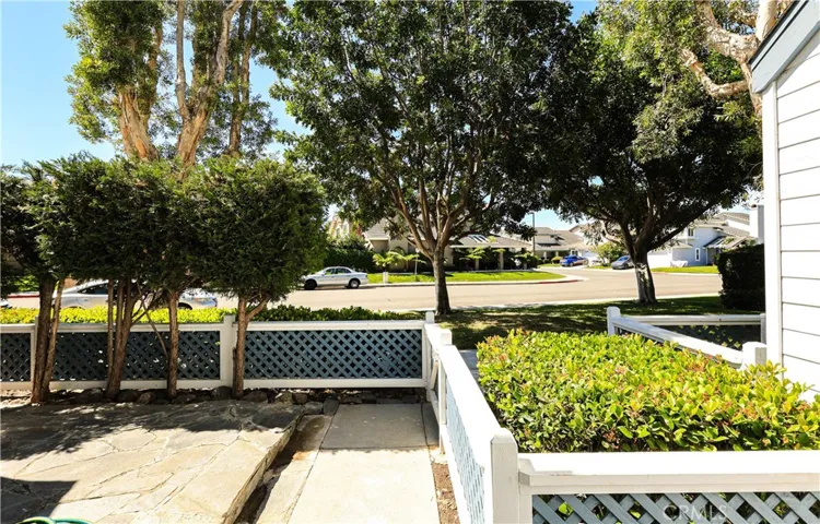 446 Fallingstar, Irvine, California 92614