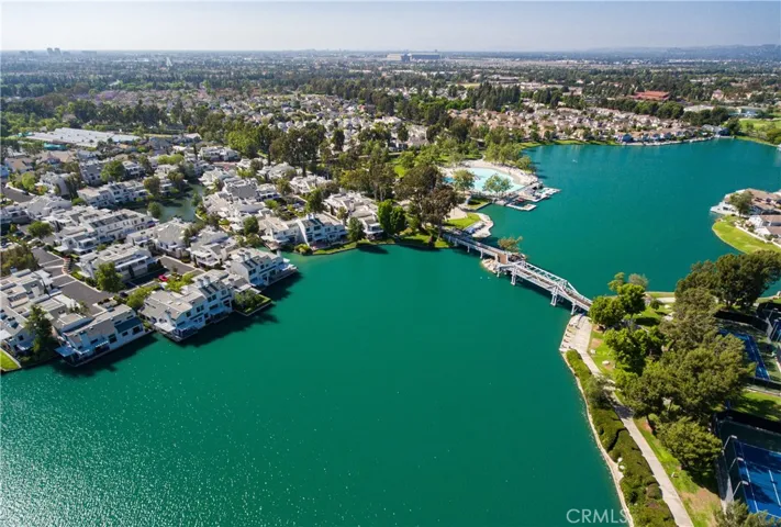 446 Fallingstar, Irvine, California 92614
