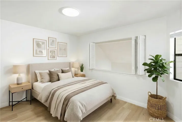 446 Fallingstar, Irvine, California 92614