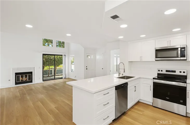 446 Fallingstar, Irvine, California 92614