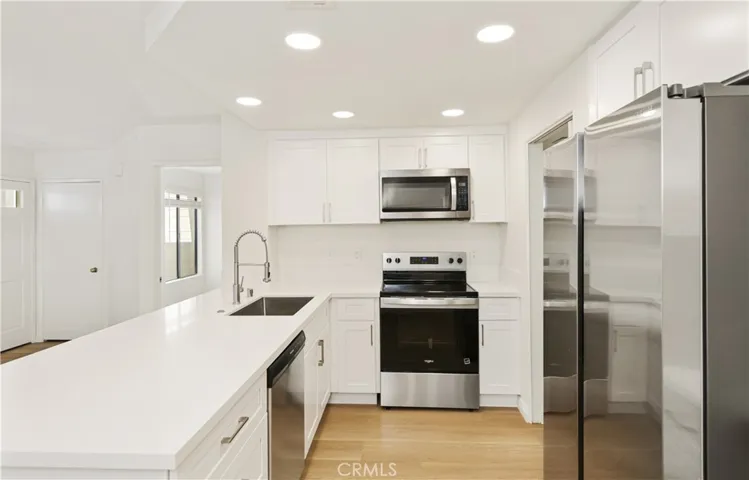 446 Fallingstar, Irvine, California 92614