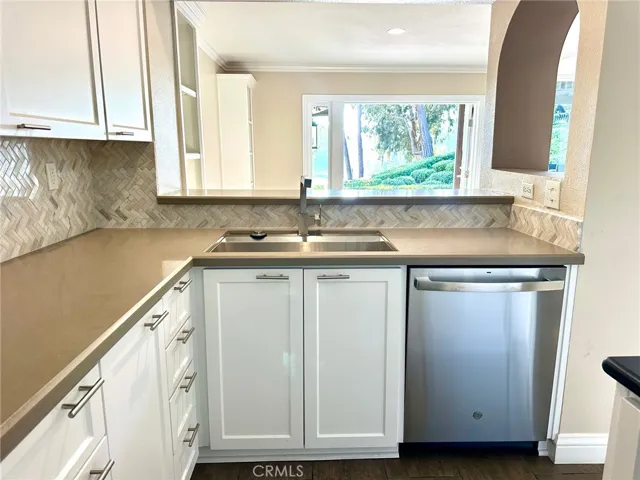 615 Bay Hill, Newport Beach, California 92660