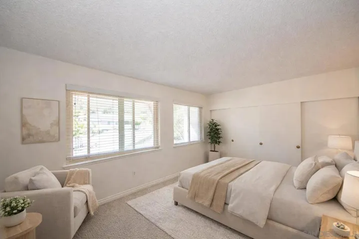 https://zimg.paragon.ice.com/ParagonImages/Property/PA/SDMLS/260008167/17/533/400/340aec126bfa8cbe680112c939c2bdee/3/4ec51942e838b105d664a40f2561f743/260008167-8f2e8871-ea24-4406-a7cf-b2254847c21d.JPG