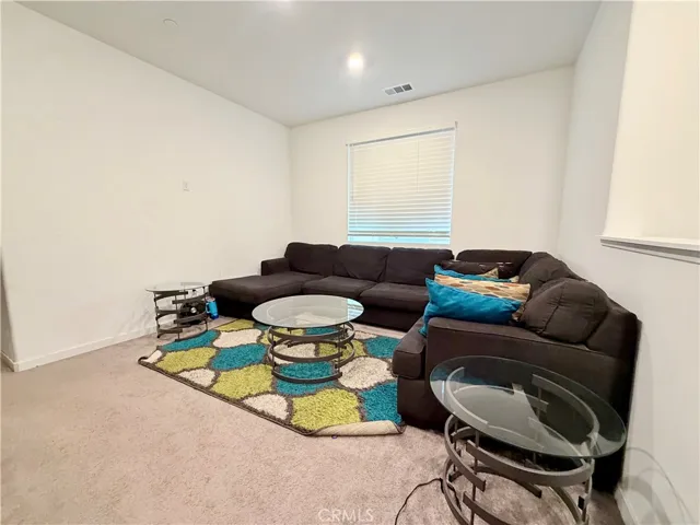 16584 Poppy Seed Ln, Fontana, California 92336