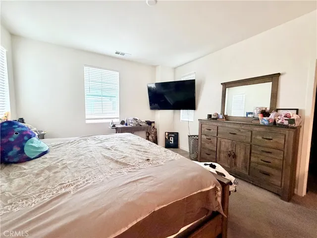 16584 Poppy Seed Ln, Fontana, California 92336