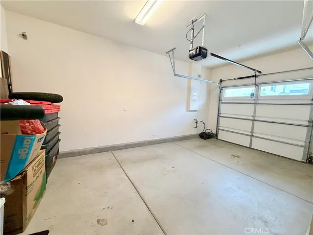 16584 Poppy Seed Ln, Fontana, California 92336