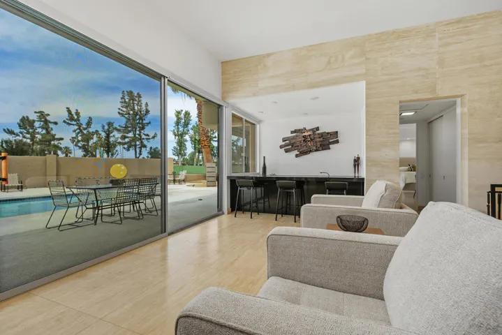 14_12046034_187140_187140-EI-115