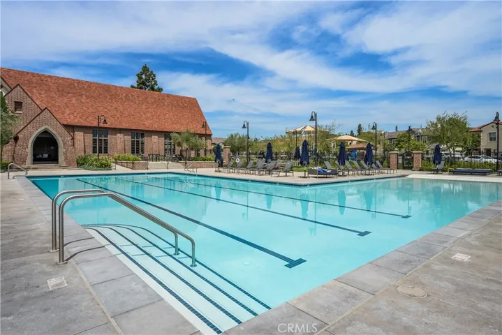 Amazing community with Resort Style Living at its finest! There is 2 large swimming pools in the community.