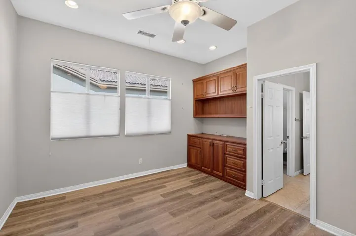 007_260406_80610_prestwick_place_in_dsc8