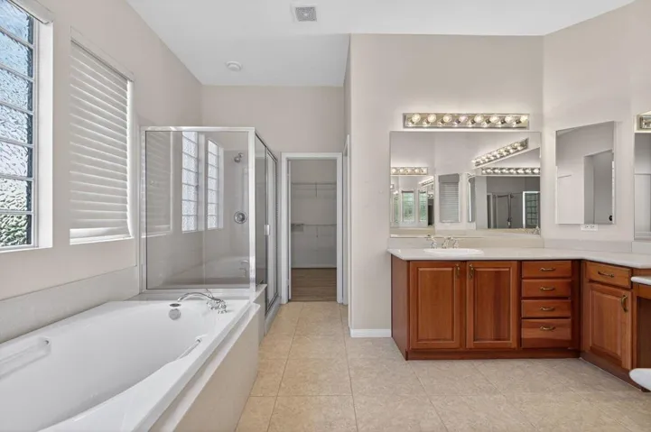 023_260406_80610_prestwick_place_in_dsc8