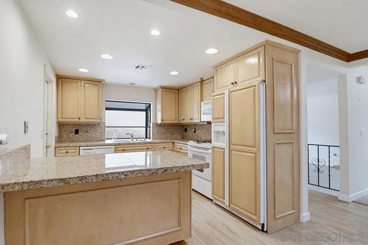 5545 Red River Drive, San Diego, California 92120