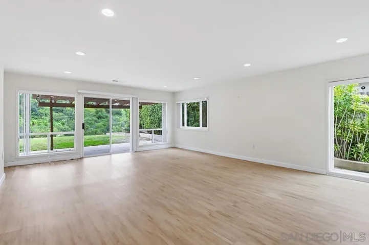5545 Red River Drive, San Diego, California 92120