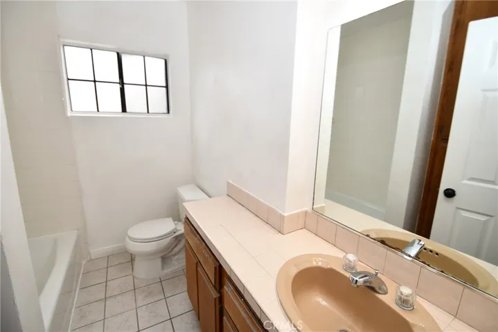 Back Unit Bathroom