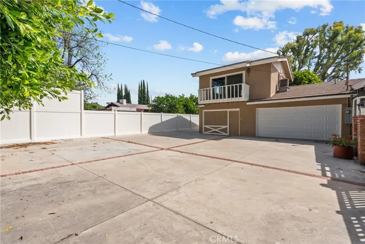 9819 Nestle, Northridge, California 91325
