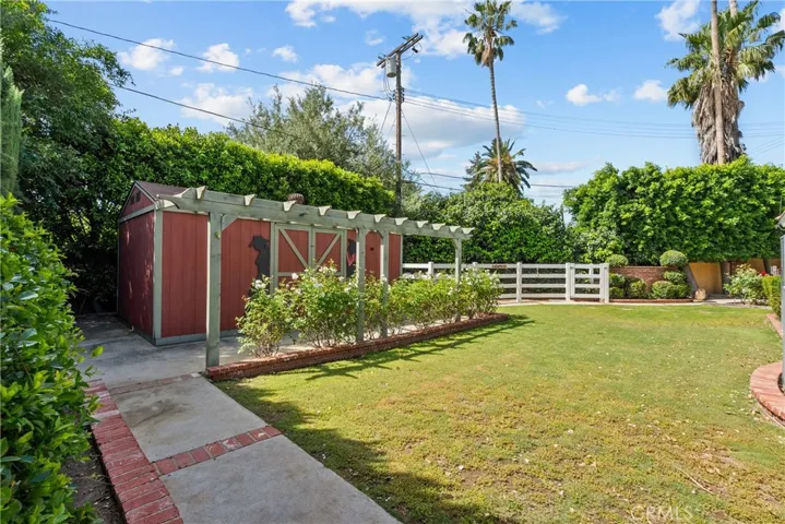 9819 Nestle, Northridge, California 91325