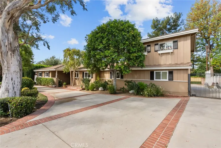 9819 Nestle, Northridge, California 91325