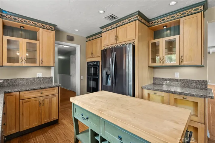 9819 Nestle, Northridge, California 91325
