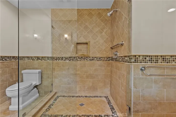 9819 Nestle, Northridge, California 91325