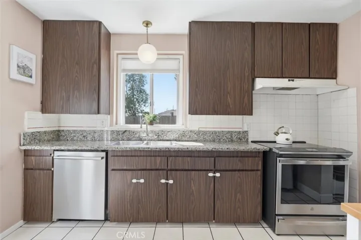 Kitchen with a view of the sunset