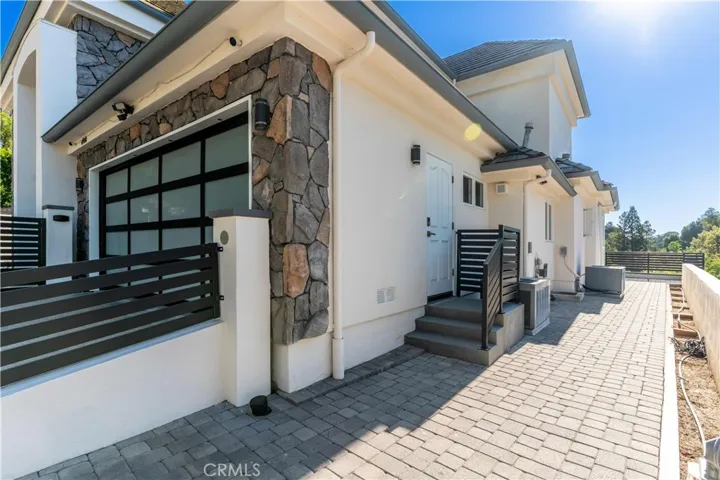 4918 Calvin Avenue, Tarzana, California 91356