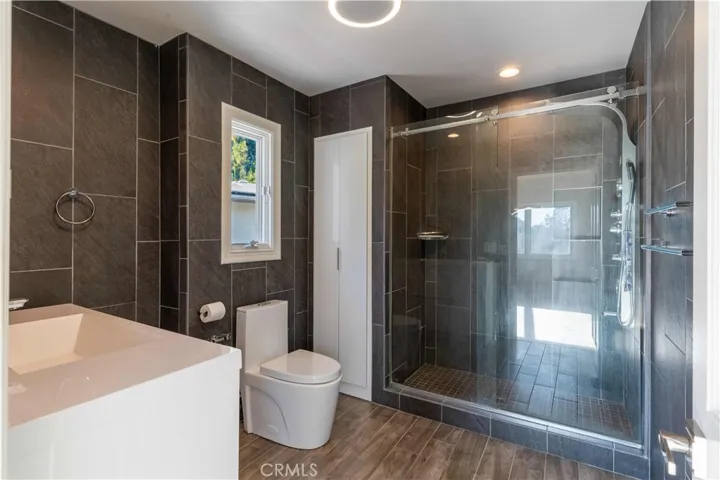 4918 Calvin Avenue, Tarzana, California 91356