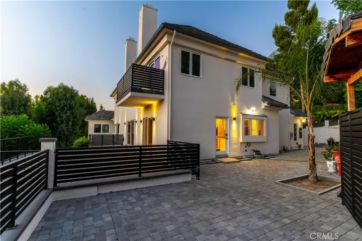 4918 Calvin Avenue, Tarzana, California 91356