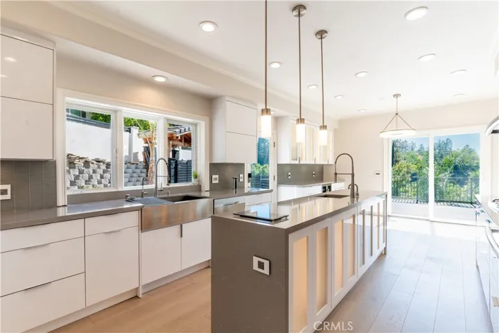 4918 Calvin Avenue, Tarzana, California 91356