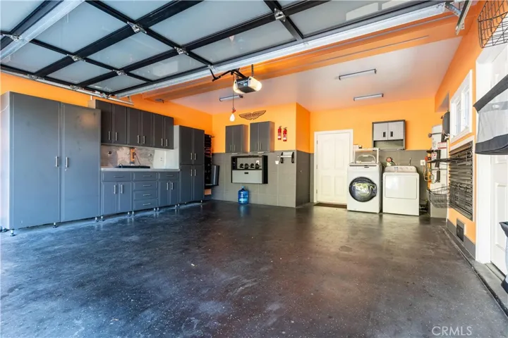 4918 Calvin Avenue, Tarzana, California 91356