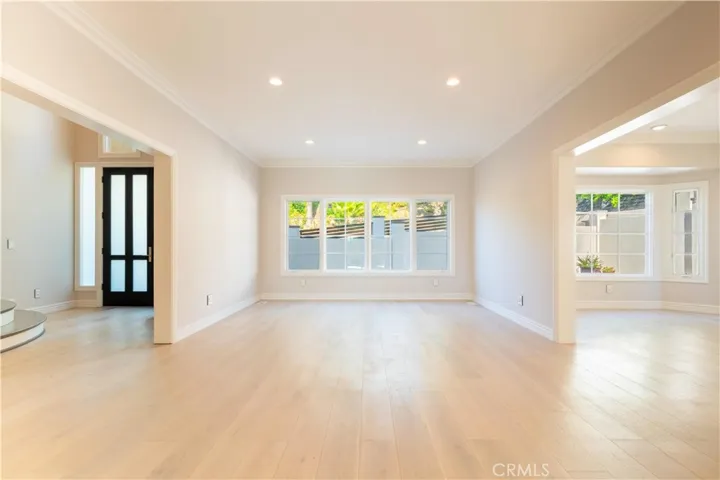 4918 Calvin Avenue, Tarzana, California 91356
