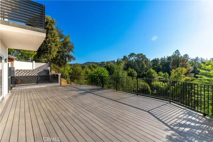 4918 Calvin Avenue, Tarzana, California 91356