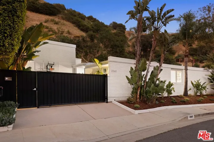 2060 N Beverly Drive, Beverly Hills, California 90210