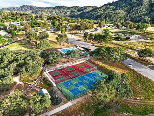 Aerial view of Heritage Ranch community amenities