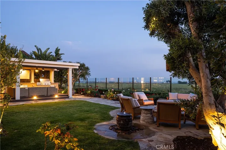 4492 Oceanridge Drive, Huntington Beach, California 92649